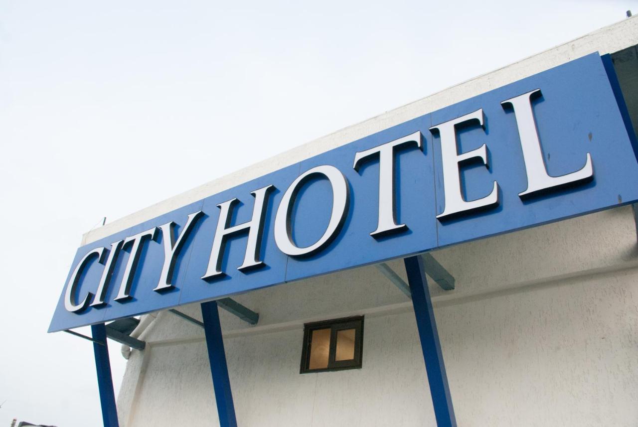 City Hotel ムンバイ エクステリア 写真